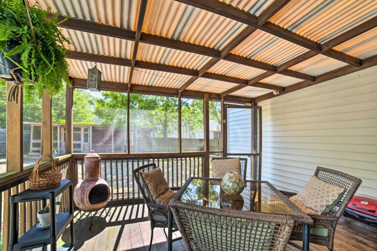 Oak Island Home With Fenced Yard, Walk To Long Beach Εξωτερικό φωτογραφία