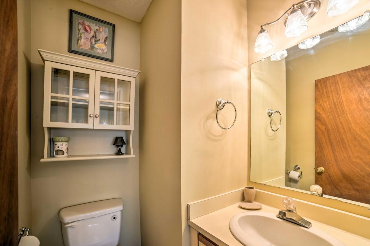 Oak Island Home With Fenced Yard, Walk To Long Beach Εξωτερικό φωτογραφία