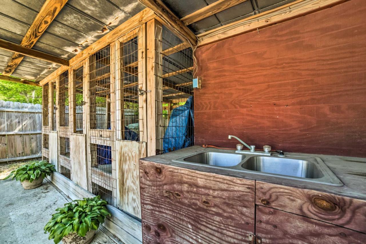 Oak Island Home With Fenced Yard, Walk To Long Beach Εξωτερικό φωτογραφία